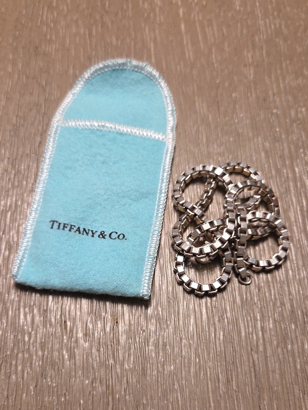Tiffany & Co. 18" Venetian Box Chain Necklace & Pouch - Picture 5 of 5